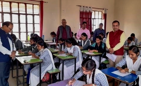 Read more about the article भारत को जानो प्रतियोगिता में विद्यालयों के छह हजार छात्रों ने भाग लिया